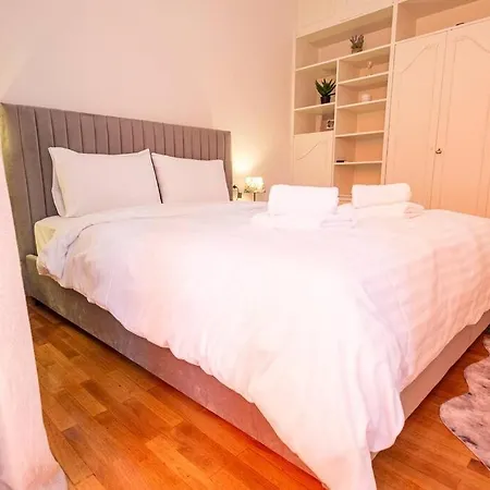 Square 119a Appartement Vólos